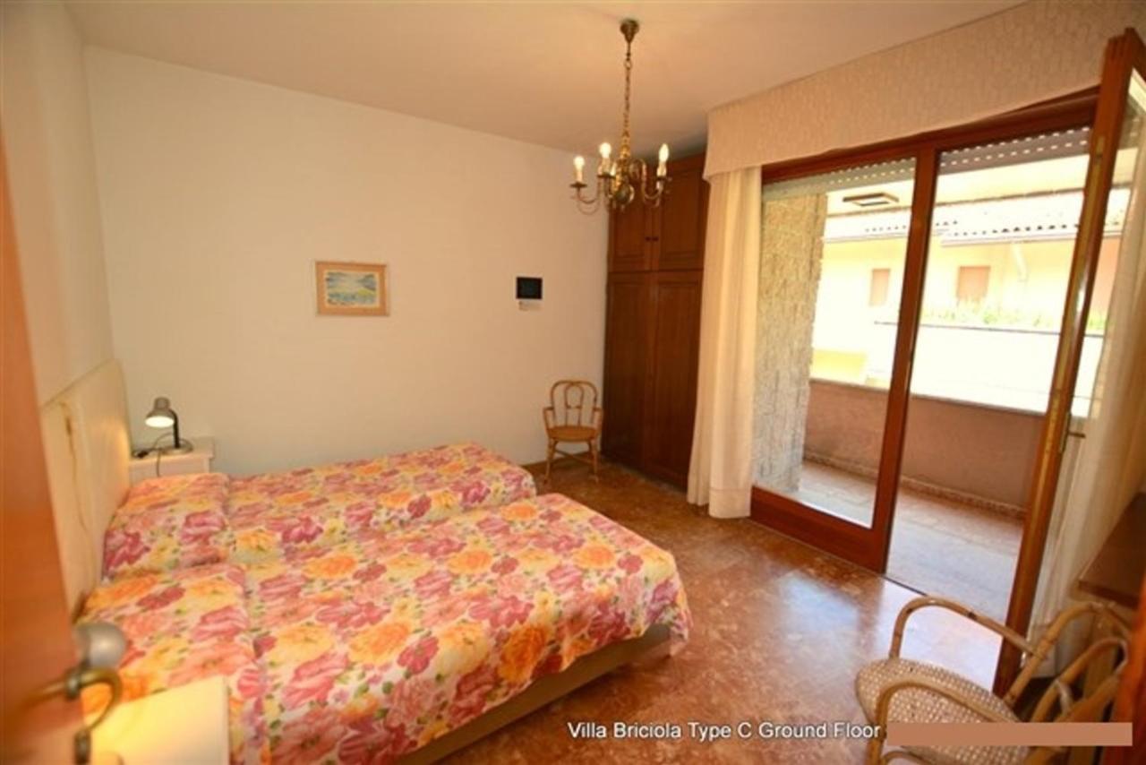 Lignano Exclusive With Pool Apartment Lignano Sabbiadoro Bagian luar foto