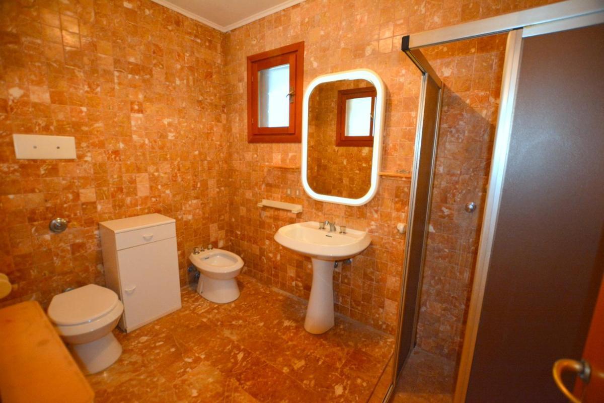 Lignano Exclusive With Pool Apartment Lignano Sabbiadoro Bagian luar foto