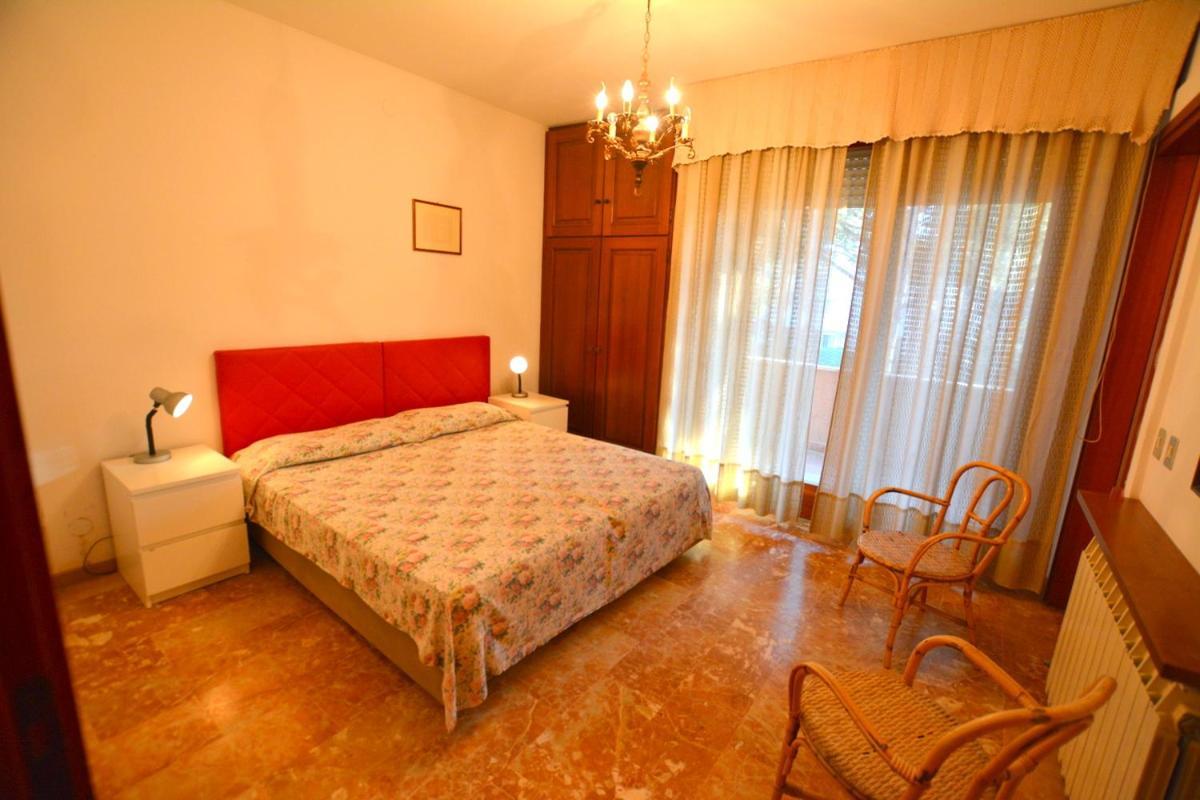 Lignano Exclusive With Pool Apartment Lignano Sabbiadoro Bagian luar foto