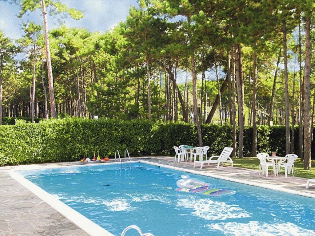Lignano Exclusive With Pool Apartment Lignano Sabbiadoro Bagian luar foto